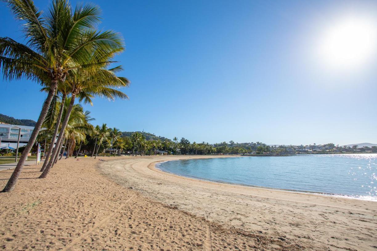 Mandalay Escape, Seclusion & Serenity With A Pool Airlie Beach Dış mekan fotoğraf